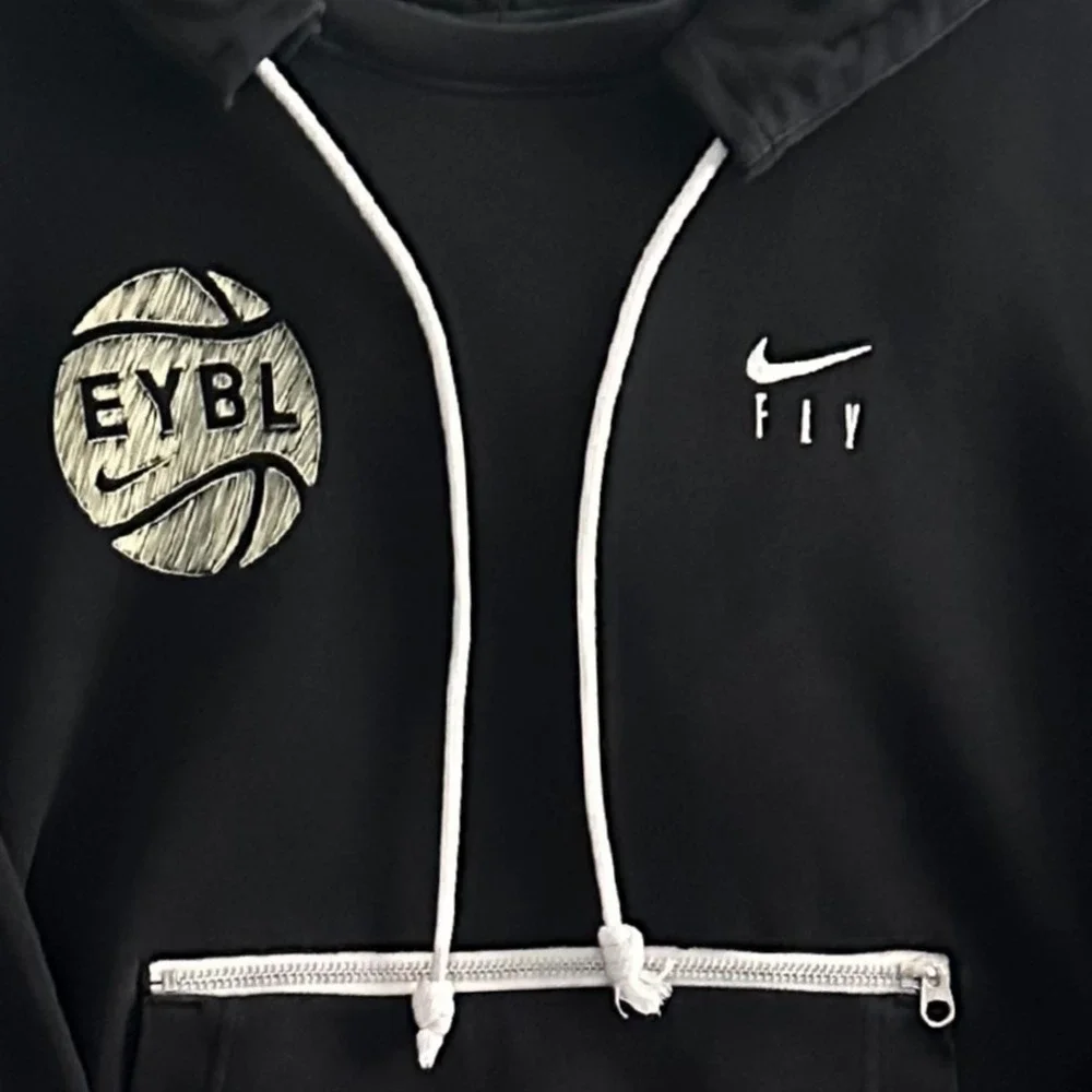 Nike this ultimate
